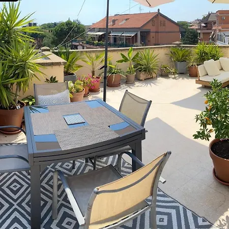 Chic Penthouse Retreat *